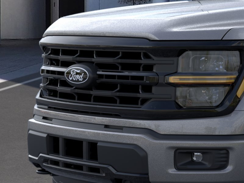 New 2026 Carbonized Gray Metallic Ford XLT image 42