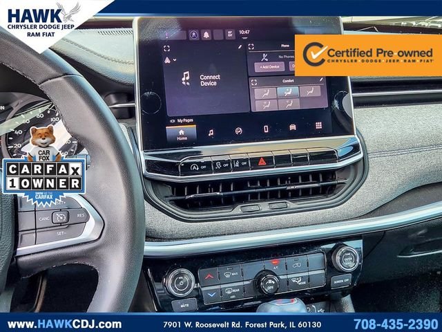 Used 2024 White Jeep Latitude image 13