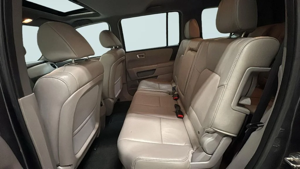 Used 2014 Gray Honda EX-L image 13