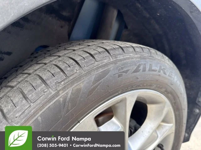 Used 2014 Blue Ford Titanium image 13