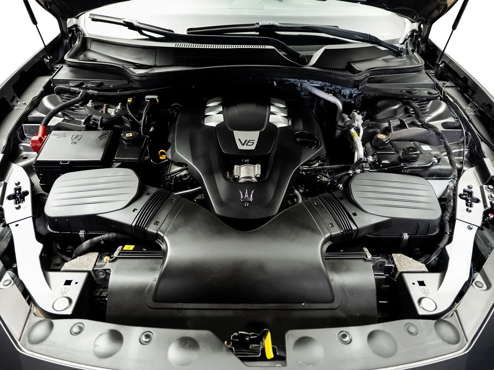 Used 2017 Gray Maserati Base image 64