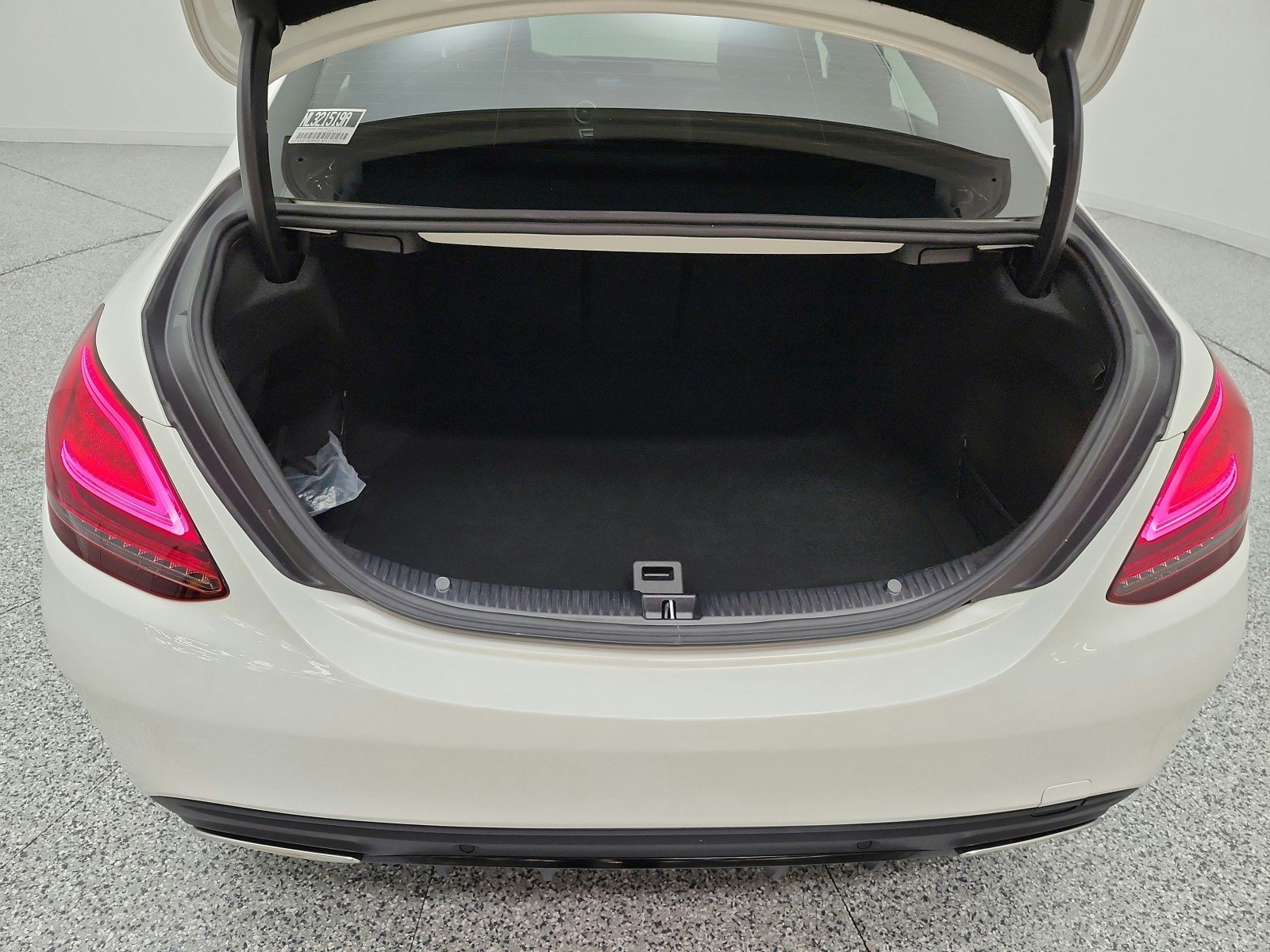 Used 2020 Polar White Mercedes-Benz C 300 Sedan image 21