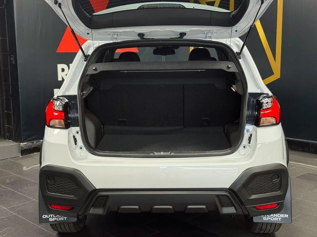 New 2026 White Diamond Mitsubishi Trail Edition image 8