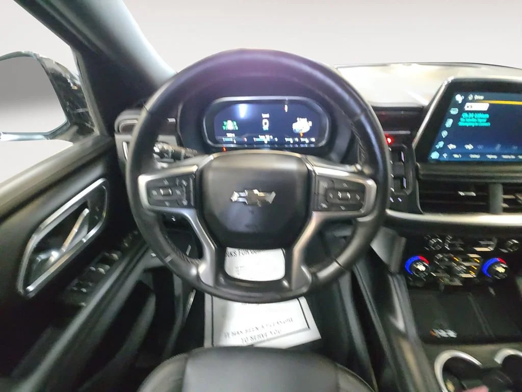 Used 2023 Black Chevrolet Z71 image 11