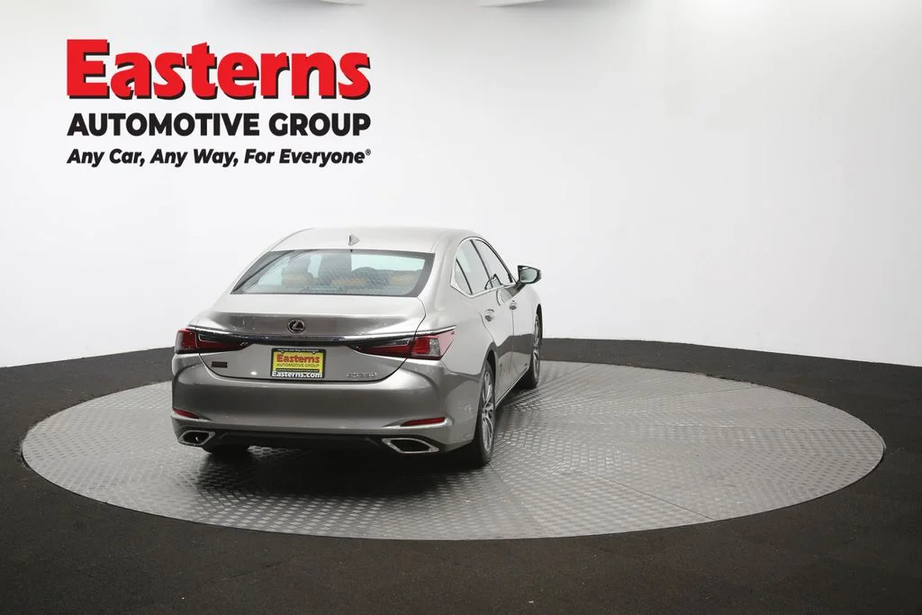 Used 2021 Silver Lexus 350 image 39