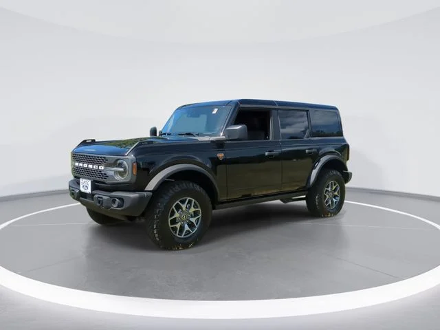 Used 2025 Black Ford Badlands image 4