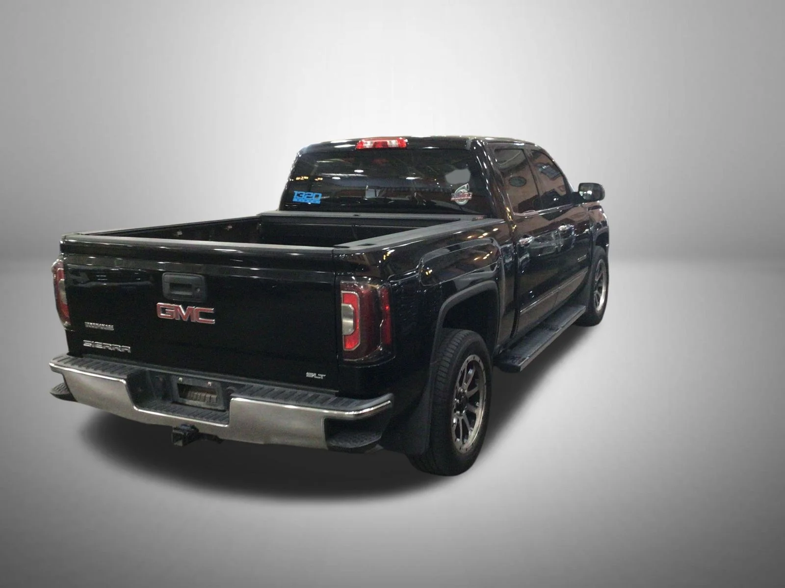 Used 2018 Black GMC SLT image 3