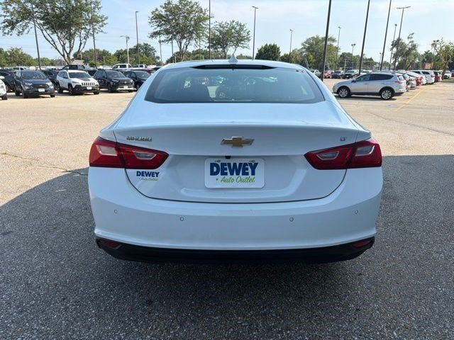 Used 2024 Summit White Chevrolet LT image 4