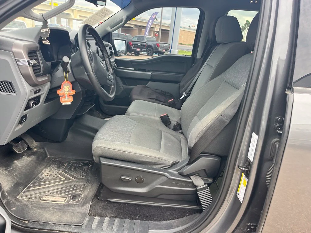 Used 2025 Gray Ford XLT image 9