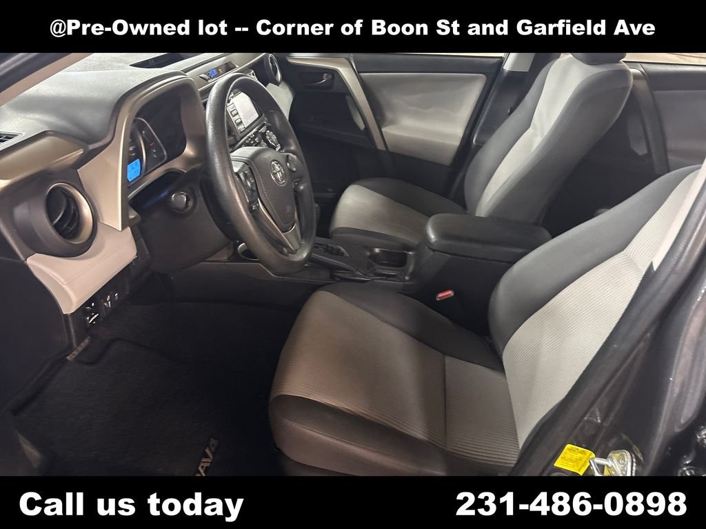 Used 2014 Gray Toyota LE image 14