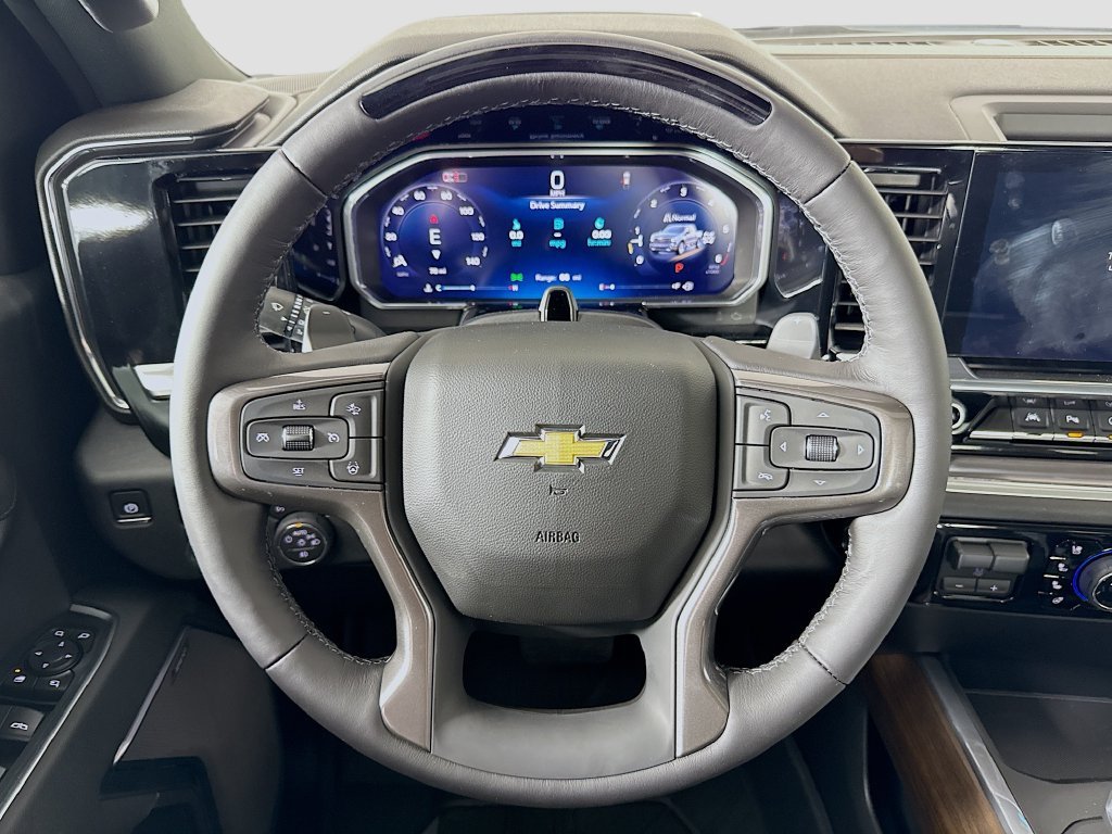 New 2026 Polar White Tricoat Chevrolet High Country image 11