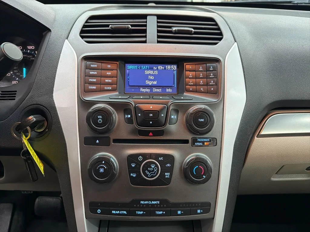 Used 2014 White Ford Base image 38