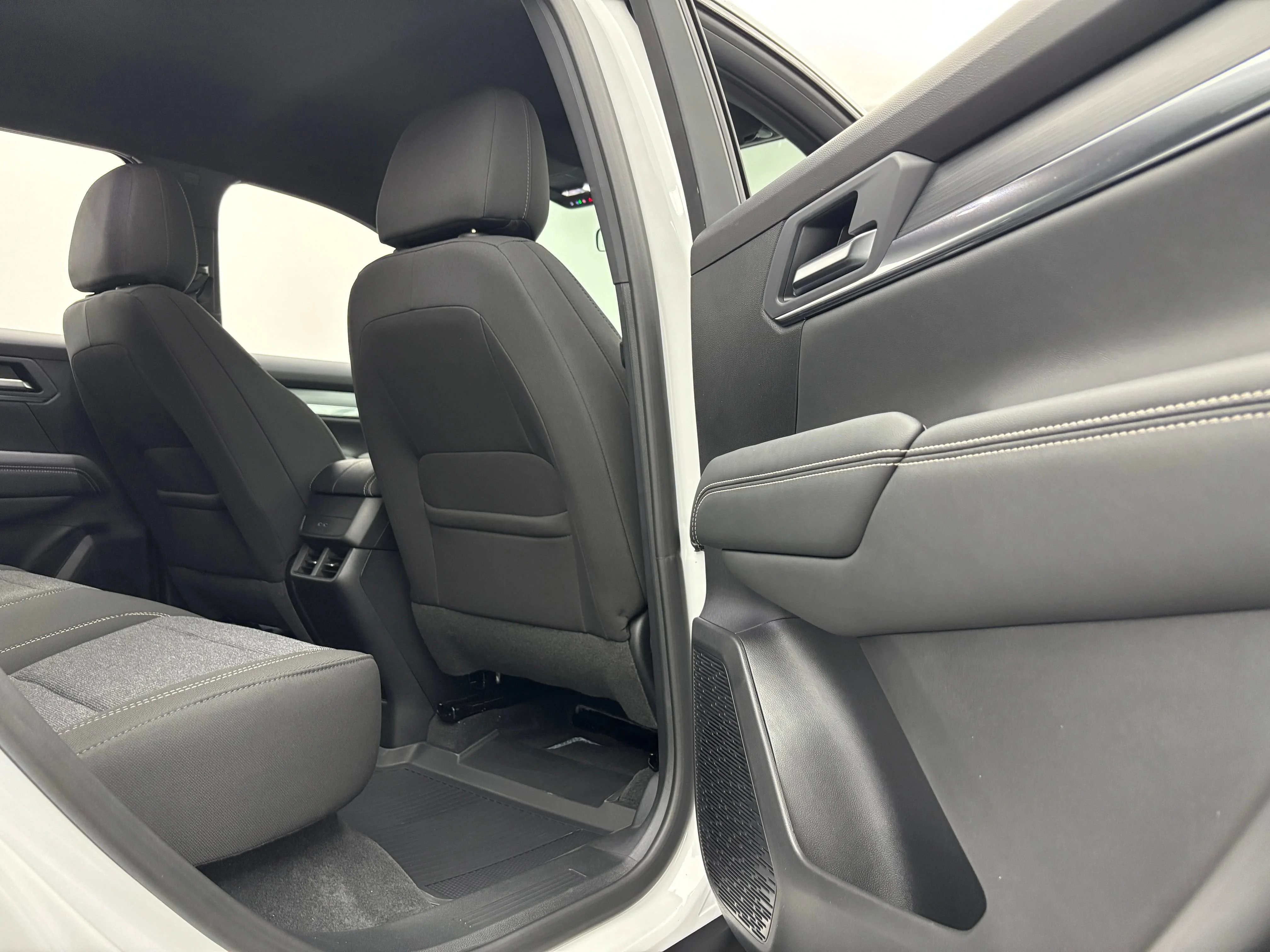 2027 GMC Terrain Elevation - Photo 31