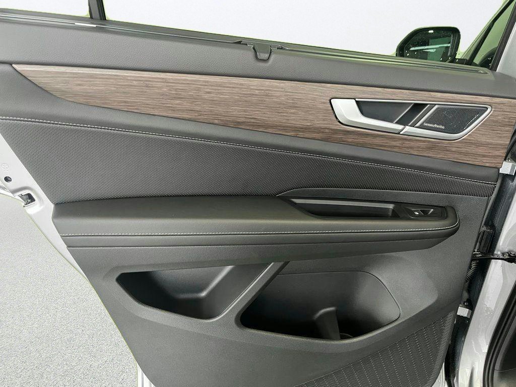 2026 Volkswagen Atlas SEL Premium R-Line - Photo 21