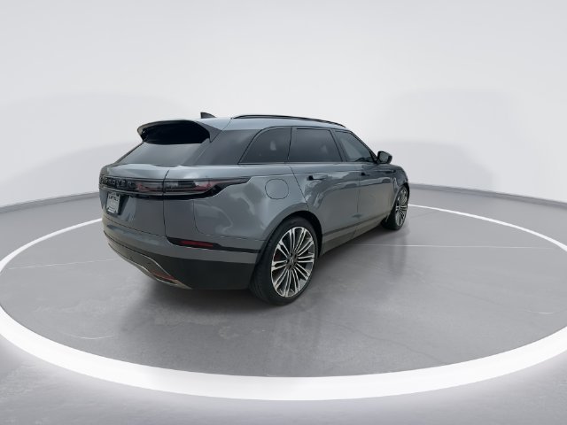 Used 2024 Gray Land Rover Dynamic SE image 7