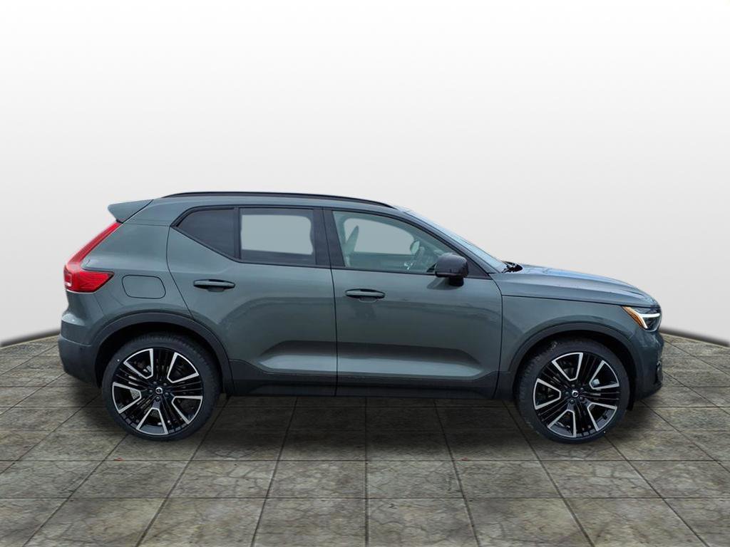 New 2026 Forest Lake Volvo Ultra image 2