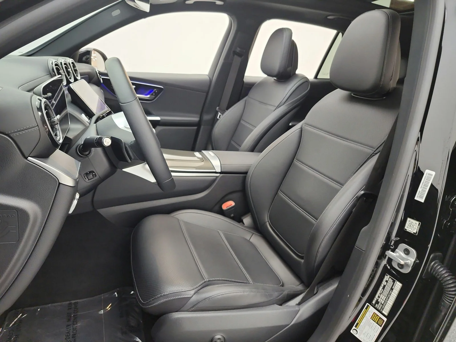 Used 2023 Black Mercedes-Benz GLC 300 SUV image 15
