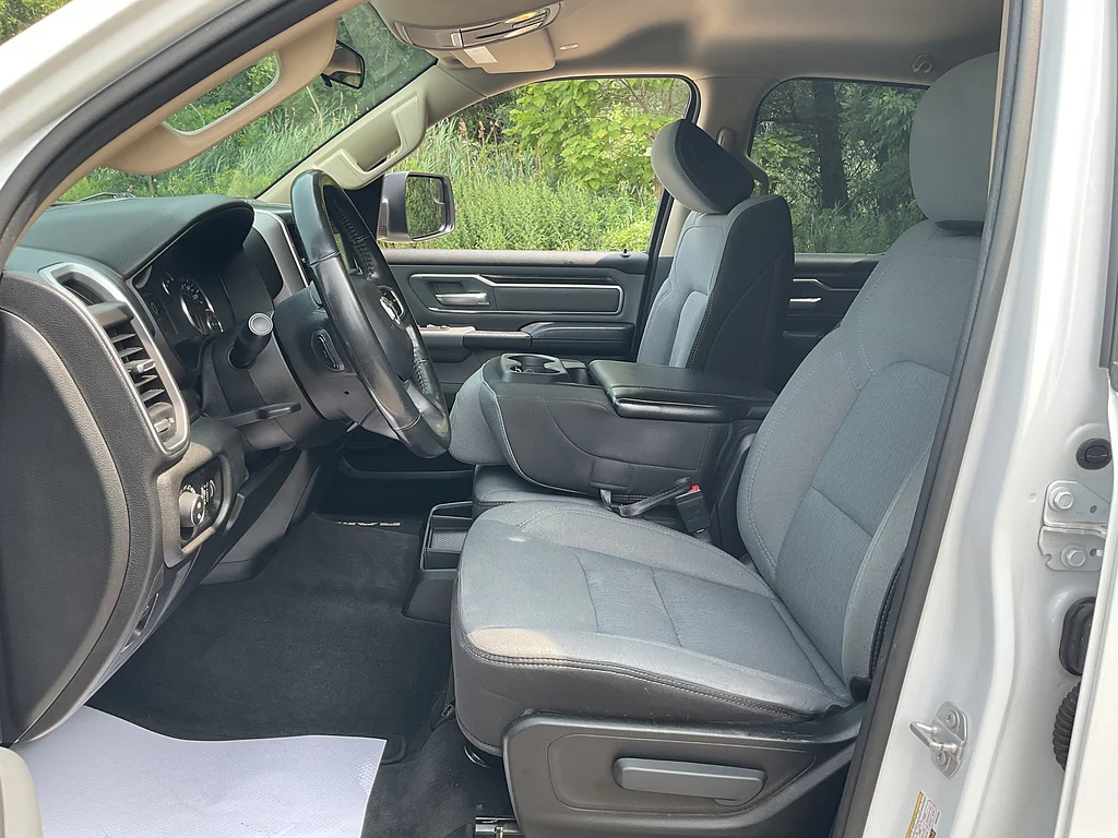 Used 2019 Bright White Clear Coat Ram Big Horn image 8