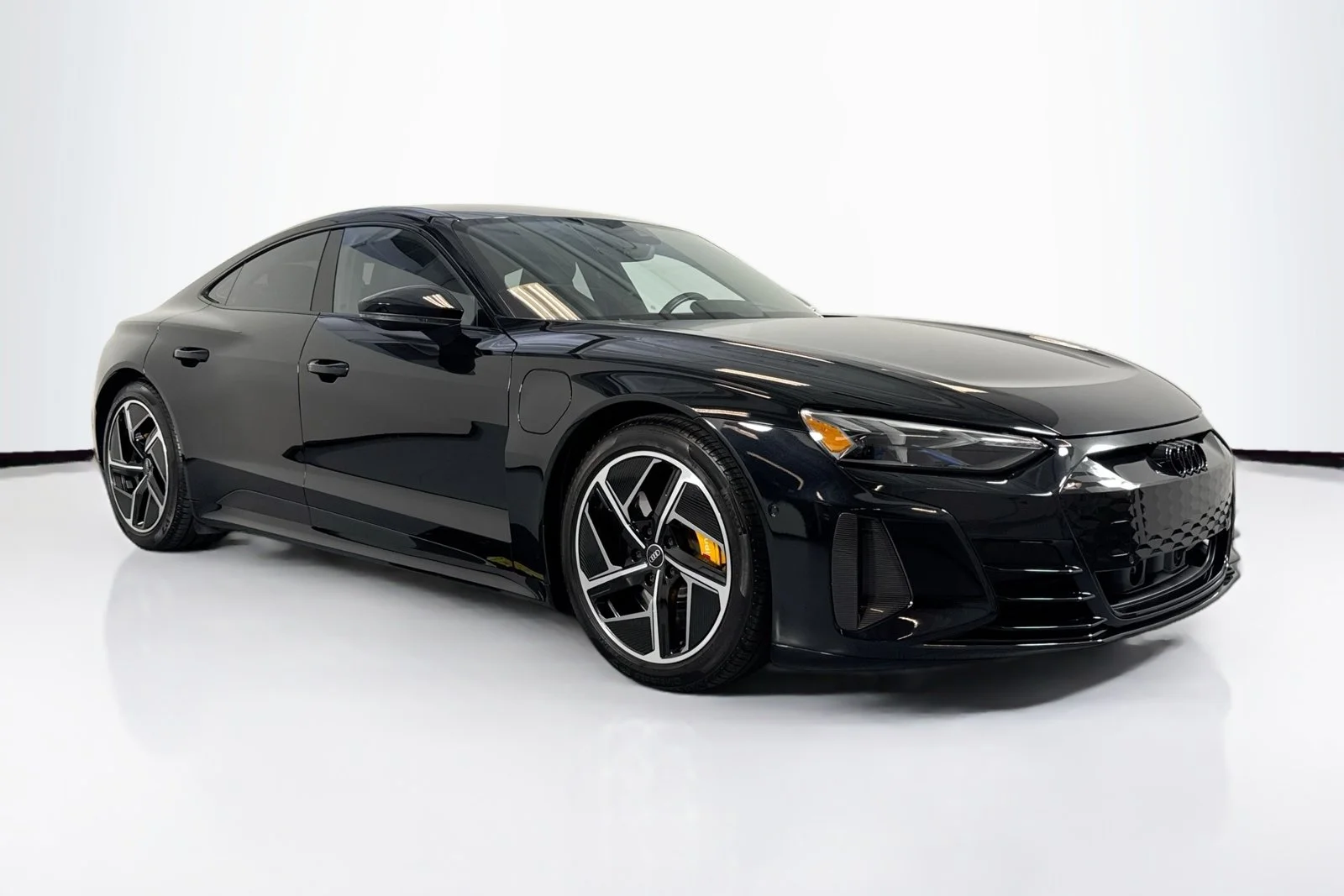Used 2023 Black Audi  image 3