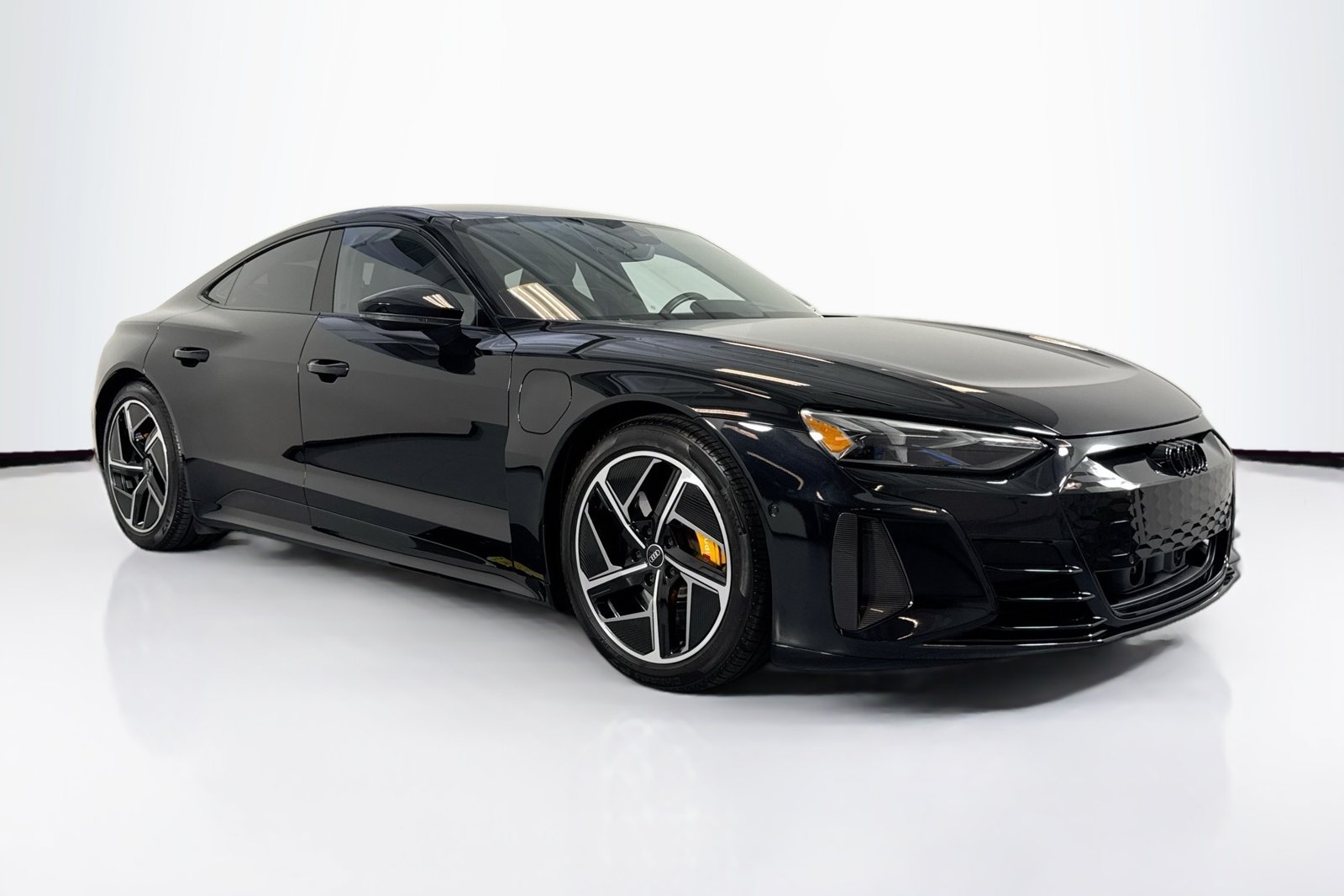 Used 2023 Black Audi  image 3