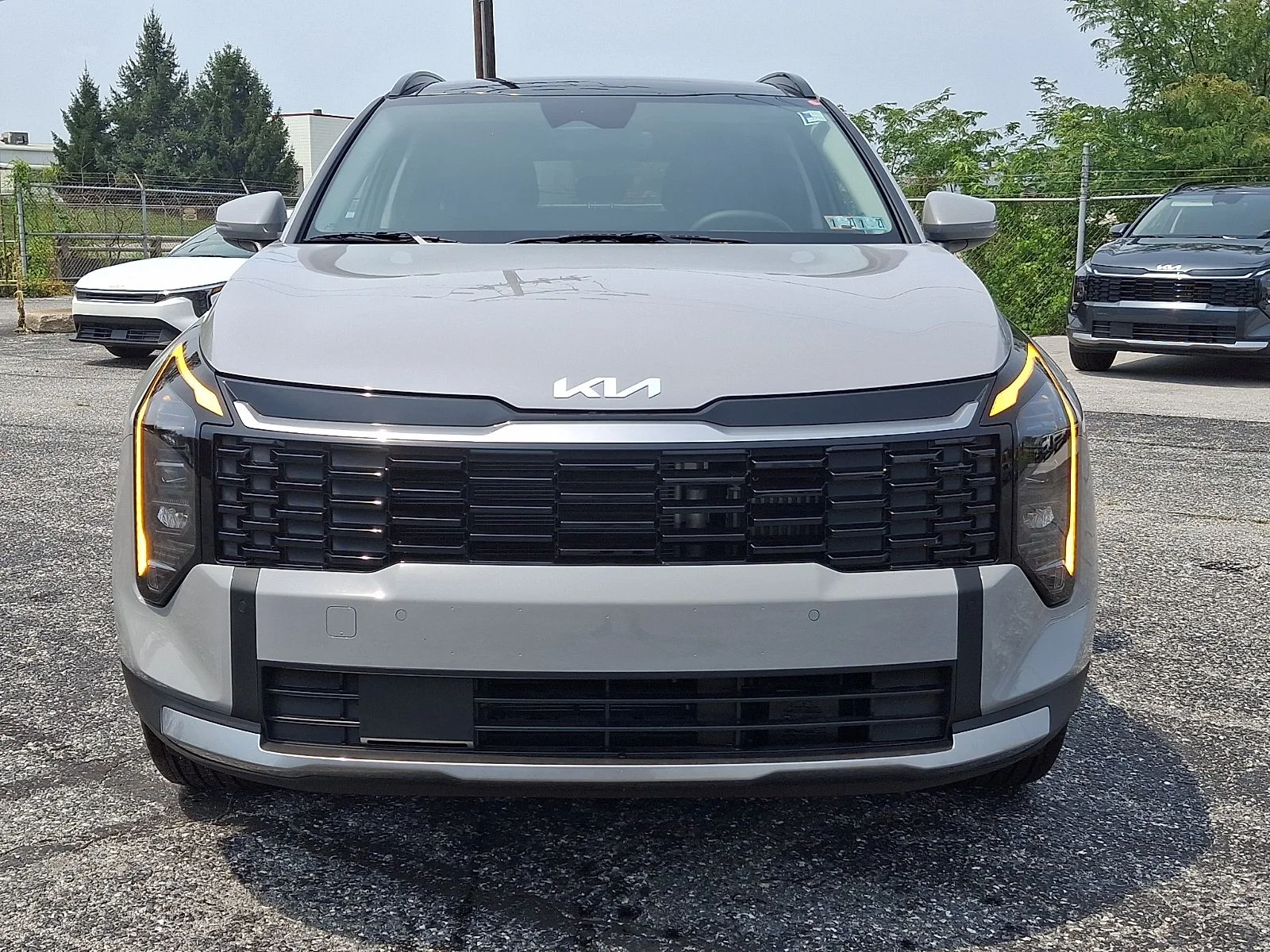 New 2027 Gray Kia EX image 3