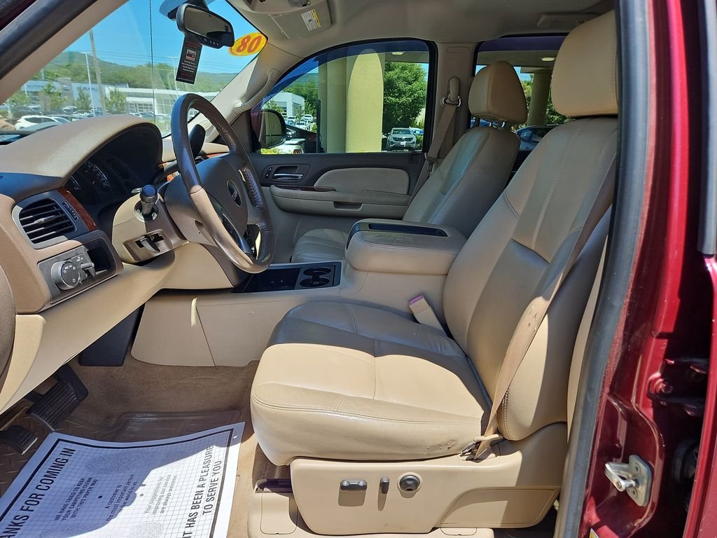 Used 2008 Red GMC SLT image 10