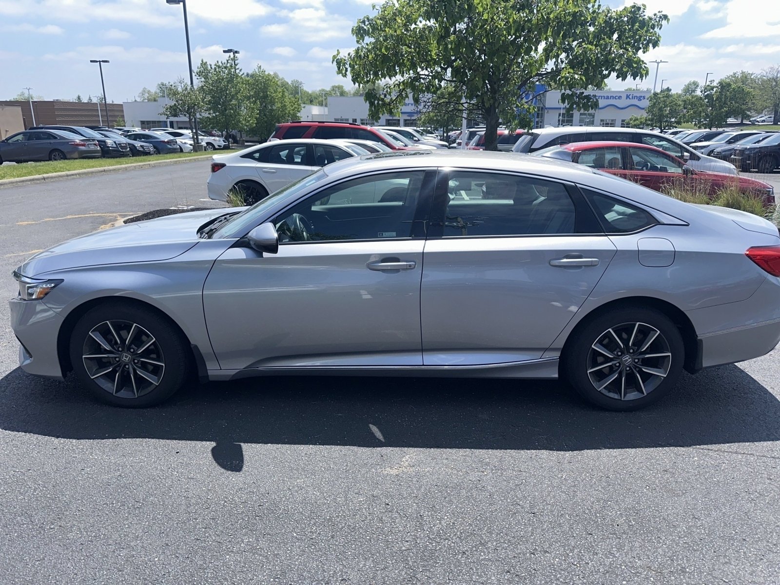 Certified Used 2022 Lunar Silver Metallic Honda EX-L image 2