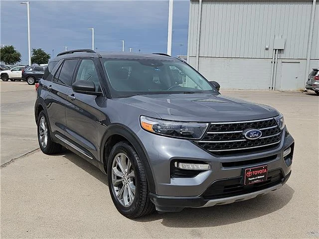Used 2022 Iconic Silver Metallic Ford XLT 4x2 image 6