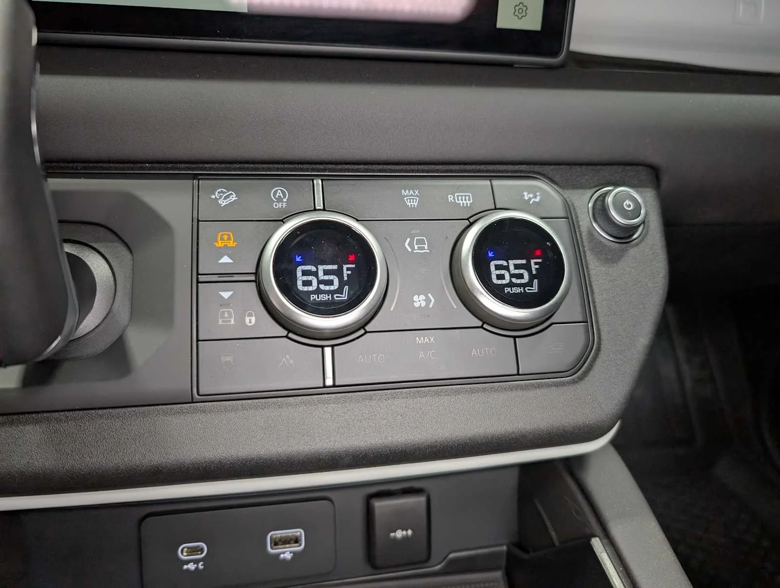Used 2024 Pearl White satin exterior wrap Land Rover S image 31