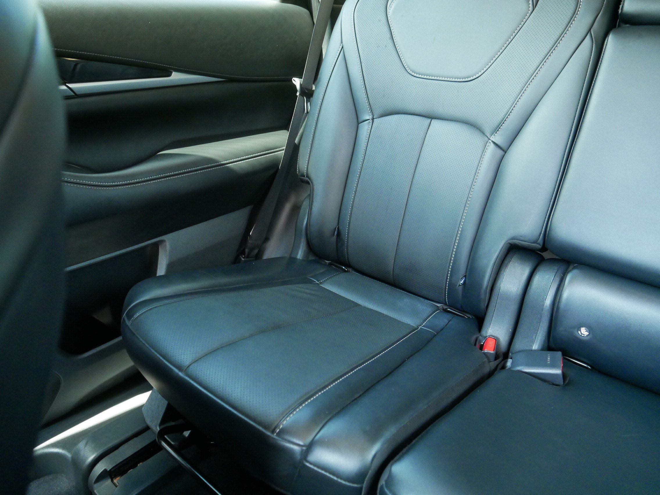 Used 2023 Mineral Black INFINITI PURE image 12