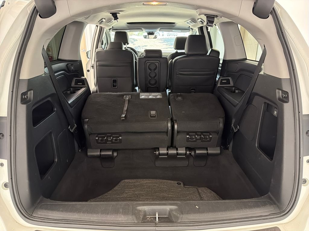 Used 2024  Honda EX-L image 32