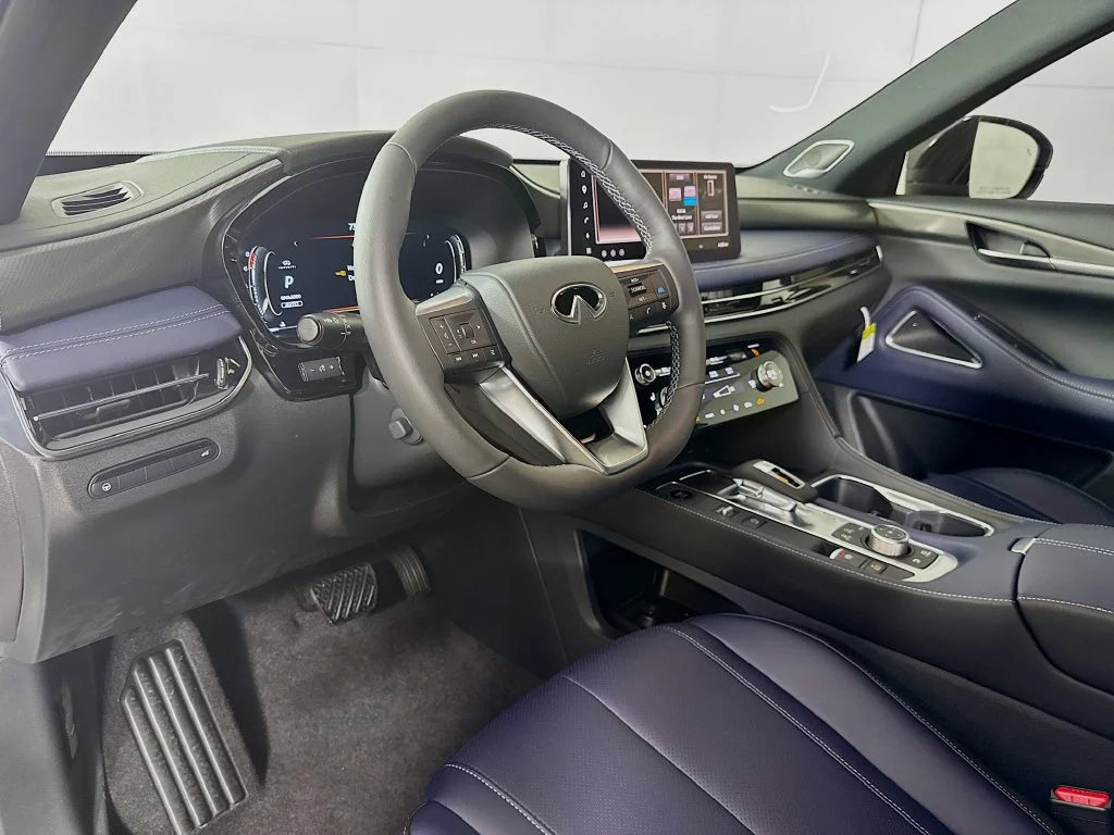 Certified Used 2027 Black INFINITI SPORT image 12