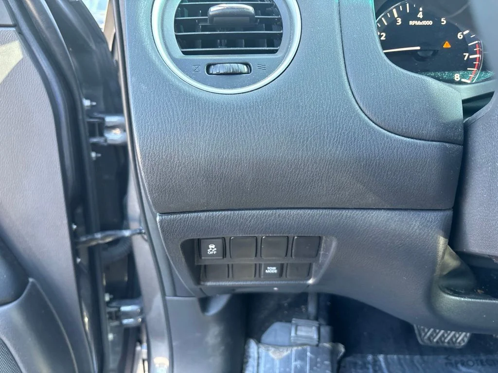 Used 2017 Gray Nissan SV image 13