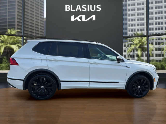 Used 2020 White Volkswagen 2.0T SE R-Line Black image 6