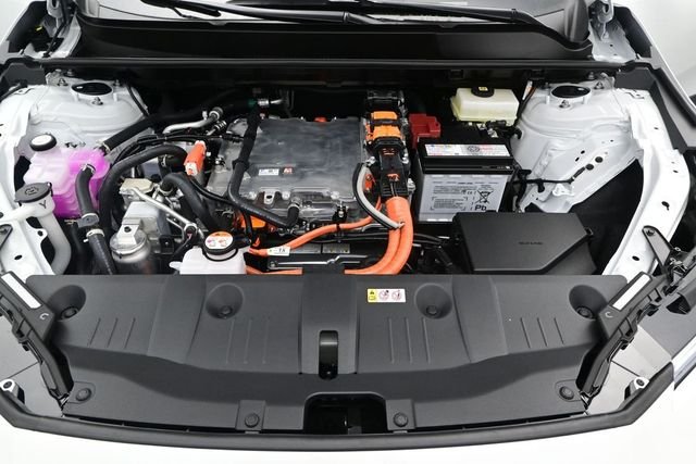 New 2026 Wind Chill Pearl/Black Toyota XSE image 18