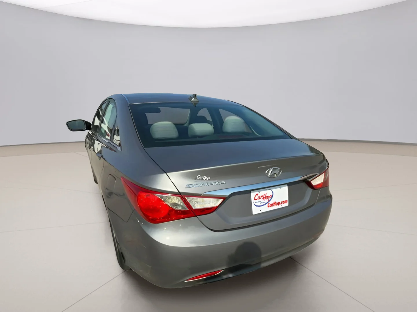 Used 2013 Gray Hyundai GLS image 6