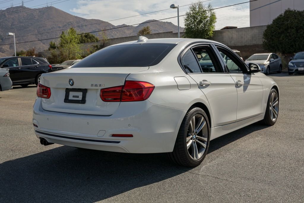 Used 2016 White BMW 328i image 3