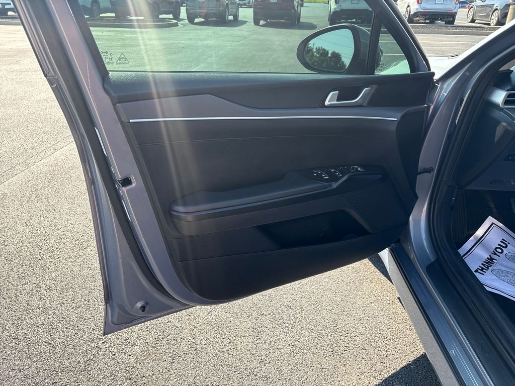 Used 2021 Silver Kia LXS image 12