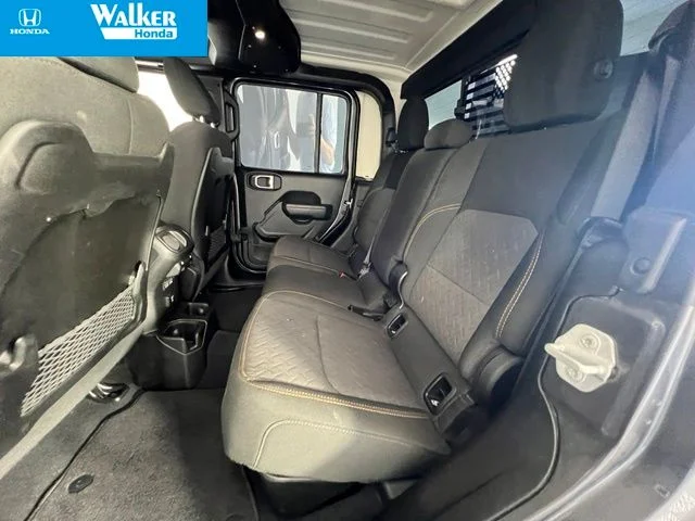 Used 2024 Crystal Metallic Jeep Mojave image 15