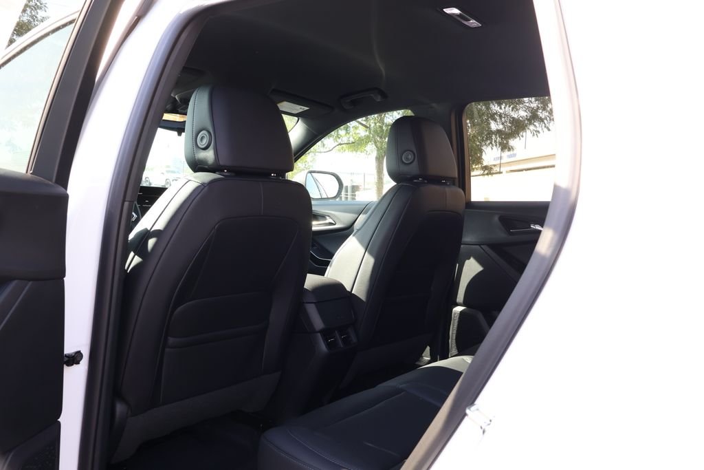 2027 Chevrolet Equinox LT - Photo 37