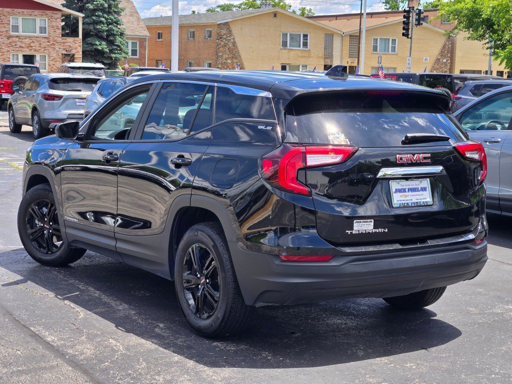 2024 GMC Terrain SLE - Photo 15