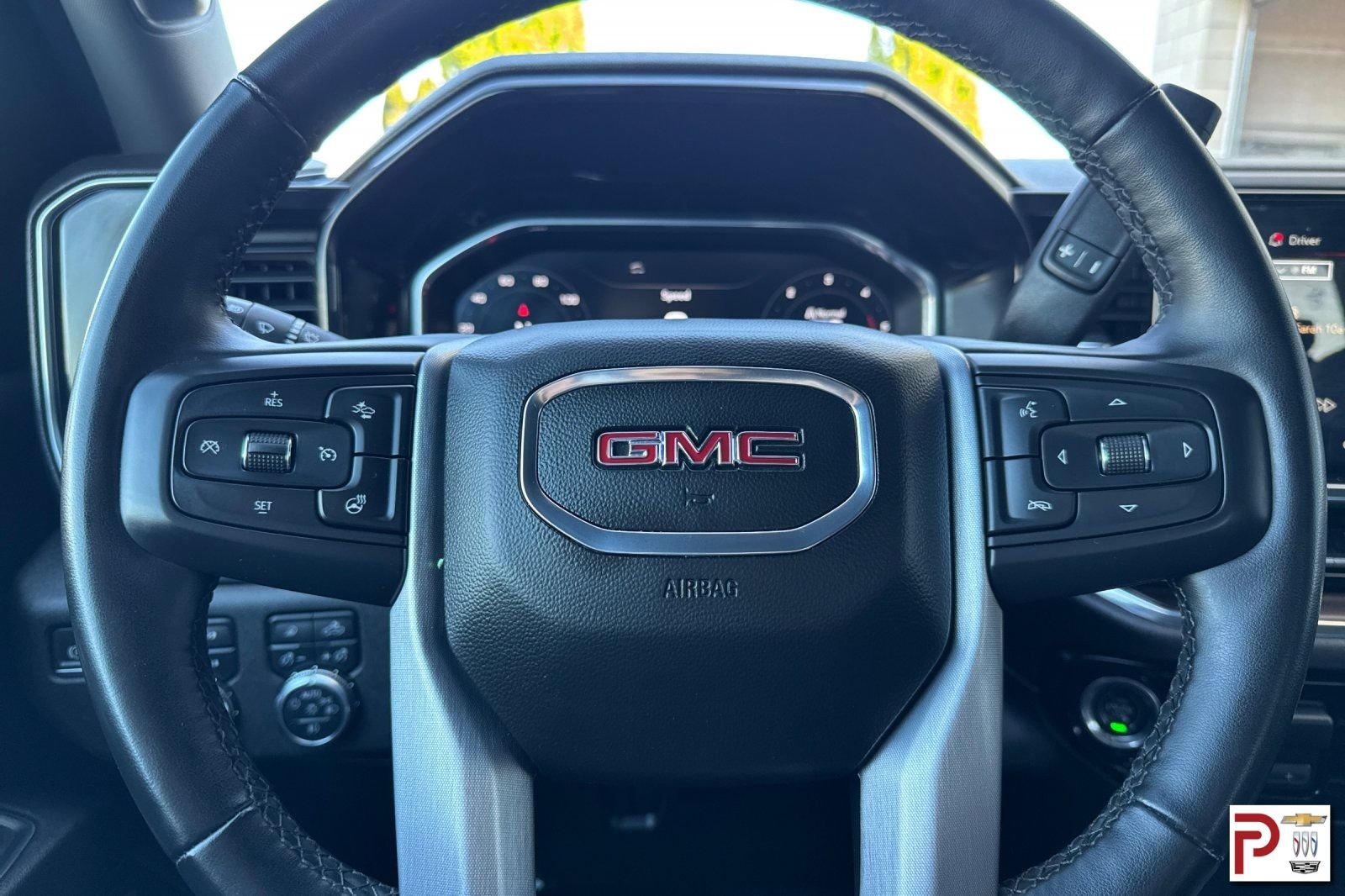 Used 2024 Red GMC SLT image 27
