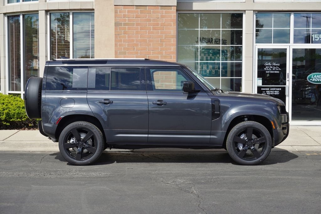 Used 2026 Gray Land Rover S image 7