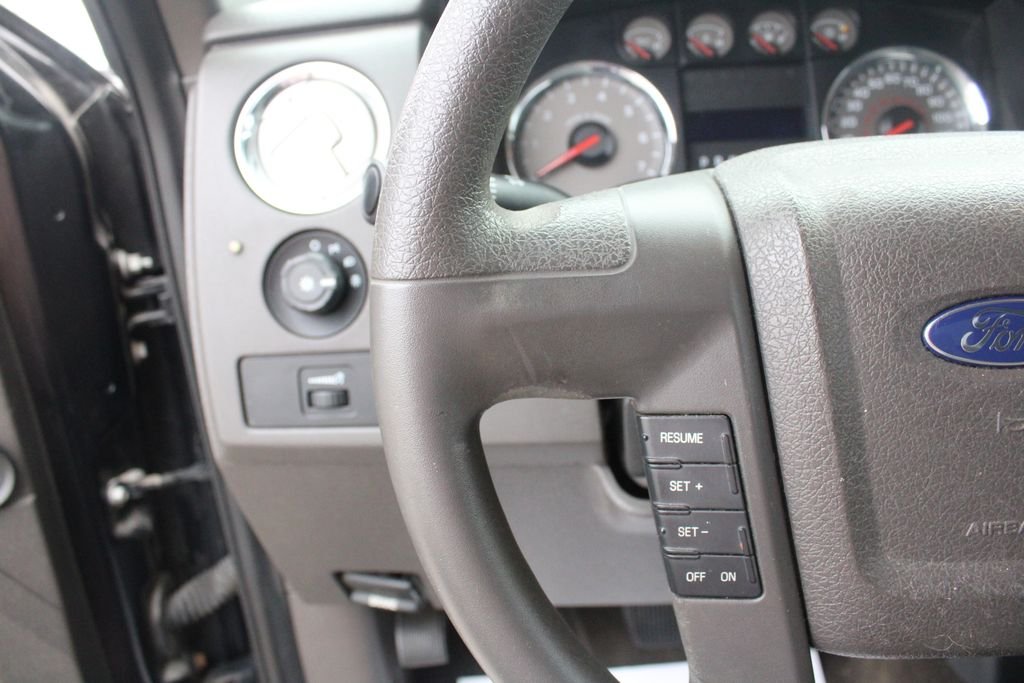 Used 2010 Black Ford XLT image 9
