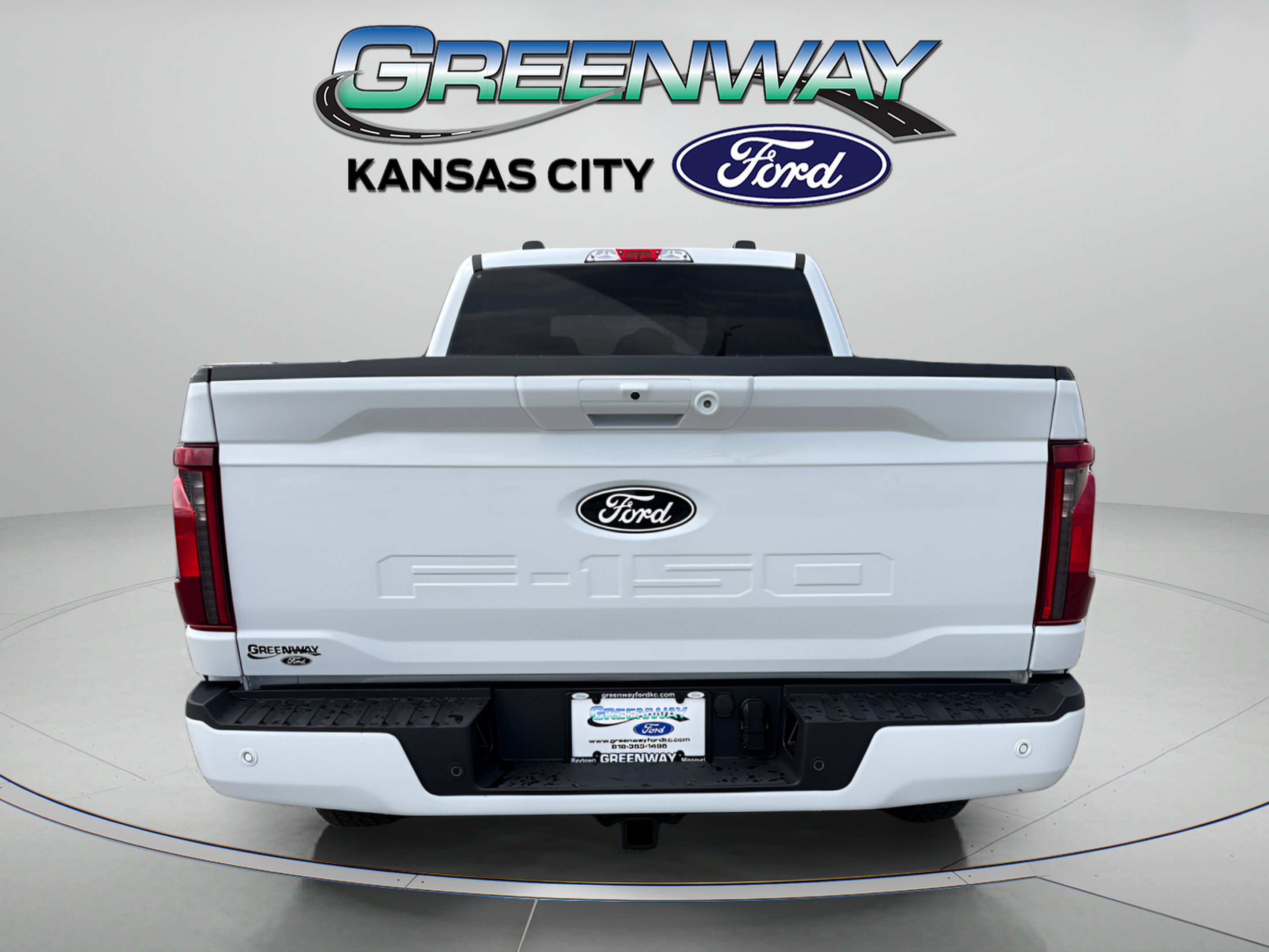 New 2026 Oxford White Ford XLT image 7