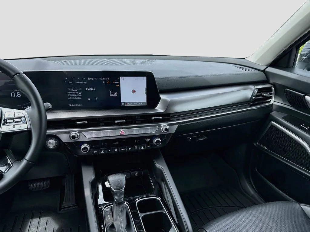 Certified Used 2025 Gray Kia LX image 23