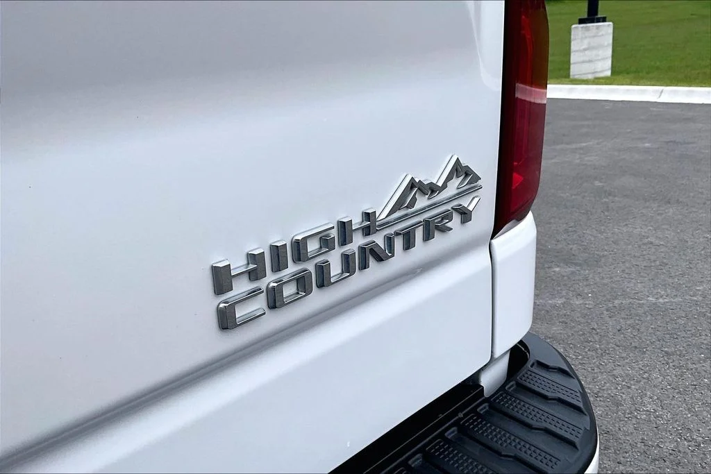2022 Chevrolet Silverado 1500 High Country - Photo 8