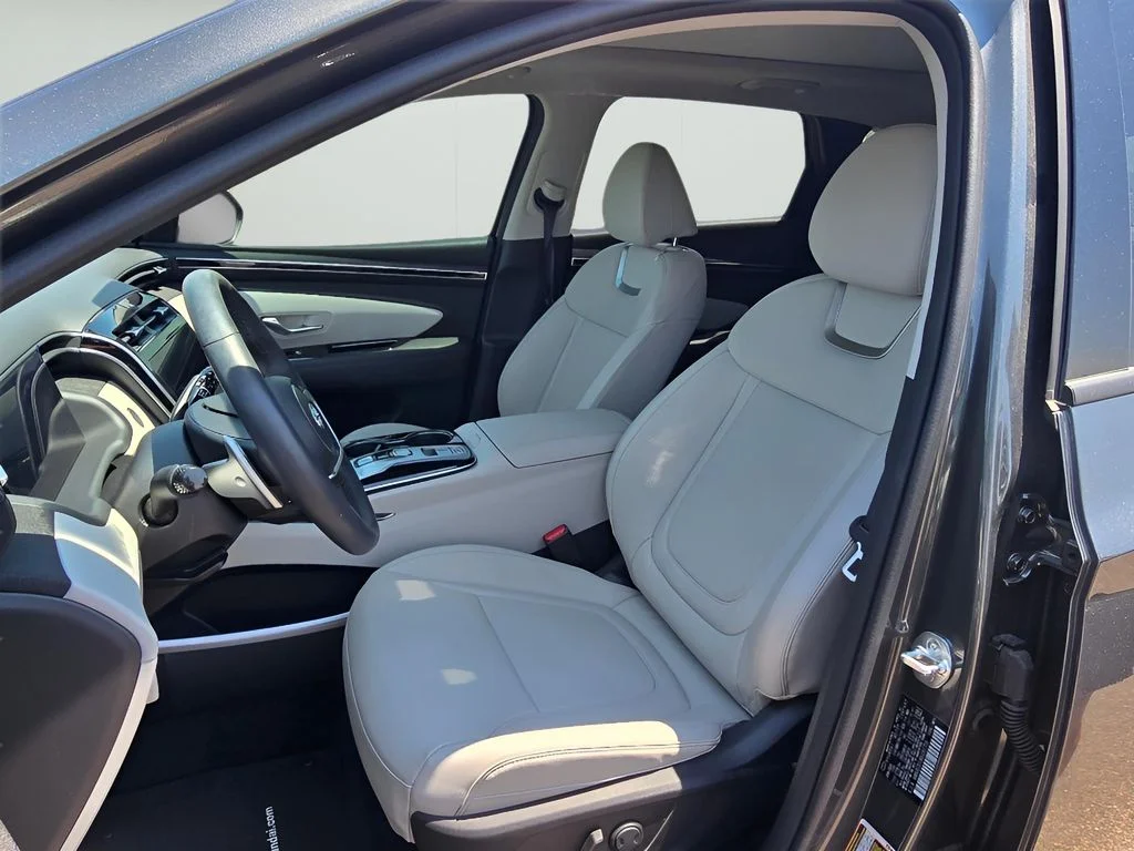 Used 2024 Amazon Gray Hyundai Limited image 11