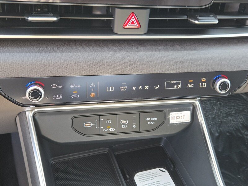 New 2026 Snow White Pearl Kia EX image 15