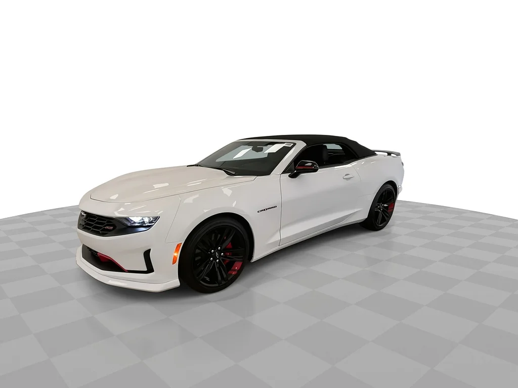 Used 2024 Summit White Chevrolet LT image 5